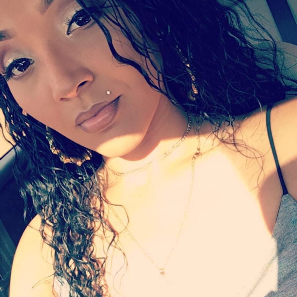 Meet your Posher, Jazzelyn